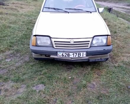 Серый Опель Аскона, объемом двигателя 8 л и пробегом 49 тыс. км за 284 $, фото 1 на Automoto.ua