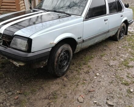 Серый Опель Аскона, объемом двигателя 1.8 л и пробегом 300 тыс. км за 150 $, фото 1 на Automoto.ua