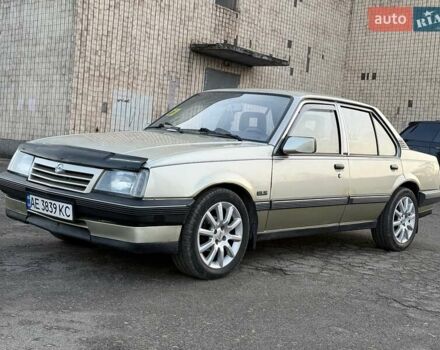 Серый Опель Аскона, объемом двигателя 1.59 л и пробегом 100 тыс. км за 2300 $, фото 1 на Automoto.ua