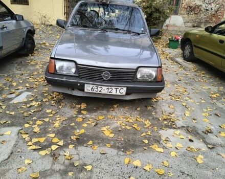 Серый Опель Аскона, объемом двигателя 0 л и пробегом 20 тыс. км за 1200 $, фото 1 на Automoto.ua