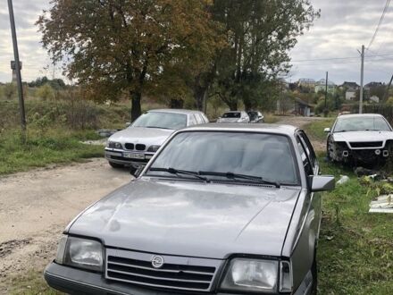 Опель Аскона 1988 в Перемышлянах на Automoto.ua Серый Опель Аскона, объемом двигателя 2 л и пробегом 250 тыс. км за 450 $, фото 1 на Automoto.ua