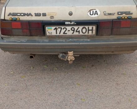 Серый Опель Аскона, объемом двигателя 1.8 л и пробегом 93 тыс. км за 833 $, фото 1 на Automoto.ua