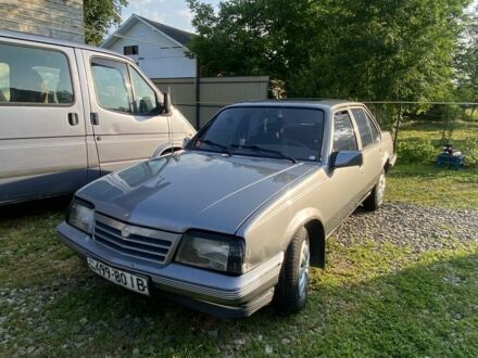 Опель Аскона 1988 в Коломые на Automoto.ua Серый Опель Аскона, объемом двигателя 1.8 л и пробегом 100 тыс. км за 1150 $, фото 1 на Automoto.ua