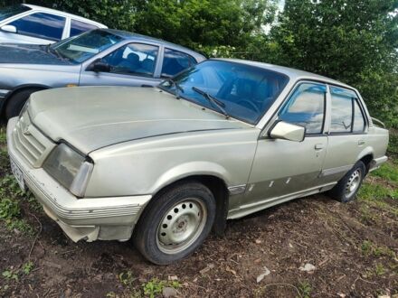 Опель Аскона 1995 у Смеле на Automoto.ua Сірий Опель Аскона, об'ємом двигуна 0 л та пробігом 123 тис. км за 550 $, фото 1 на Automoto.ua