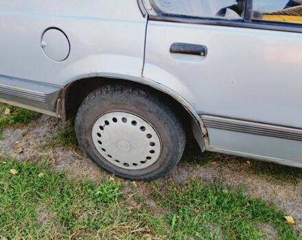 Синий Опель Аскона, объемом двигателя 1 л и пробегом 652 тыс. км за 900 $, фото 6 на Automoto.ua