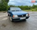 Синий Опель Аскона, объемом двигателя 1.6 л и пробегом 255 тыс. км за 600 $, фото 1 на Automoto.ua