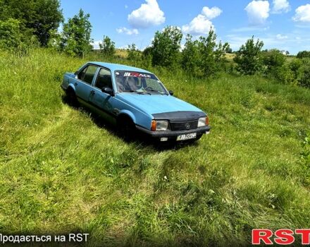Синій Опель Аскона, об'ємом двигуна 1.6 л та пробігом 370 тис. км за 350 $, фото 2 на Automoto.ua