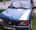 Синий Опель Аскона, объемом двигателя 1.6 л и пробегом 286 тыс. км за 450 $, фото 1 на Automoto.ua