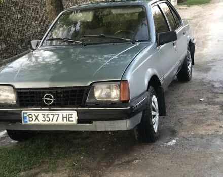 Синий Опель Аскона, объемом двигателя 1.7 л и пробегом 100 тыс. км за 850 $, фото 1 на Automoto.ua