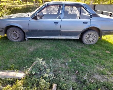 Синій Опель Аскона, об'ємом двигуна 1.6 л та пробігом 441 тис. км за 500 $, фото 6 на Automoto.ua