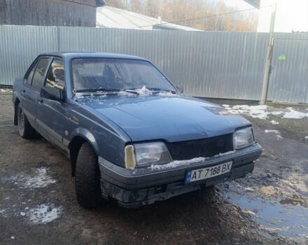 Синий Опель Аскона, объемом двигателя 1.6 л и пробегом 55 тыс. км за 450 $, фото 7 на Automoto.ua