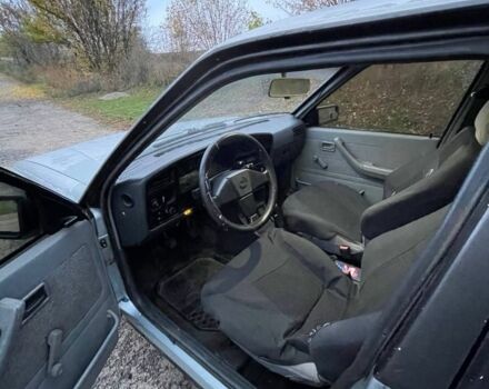 Синий Опель Аскона, объемом двигателя 1.8 л и пробегом 100 тыс. км за 950 $, фото 3 на Automoto.ua