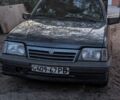 Синий Опель Аскона, объемом двигателя 1.6 л и пробегом 500 тыс. км за 550 $, фото 1 на Automoto.ua