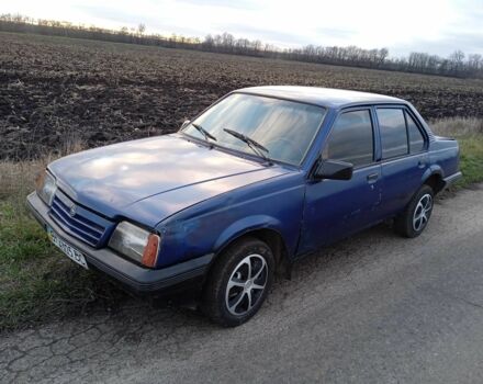 Синий Опель Аскона, объемом двигателя 1.6 л и пробегом 178 тыс. км за 713 $, фото 5 на Automoto.ua