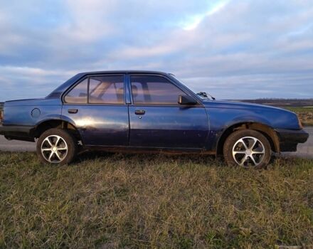 Синий Опель Аскона, объемом двигателя 1.6 л и пробегом 178 тыс. км за 713 $, фото 3 на Automoto.ua