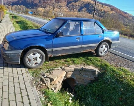 Синий Опель Аскона, объемом двигателя 2 л и пробегом 260 тыс. км за 1071 $, фото 1 на Automoto.ua