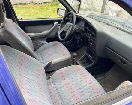 Синій Опель Аскона, об'ємом двигуна 0 л та пробігом 200 тис. км за 847 $, фото 4 на Automoto.ua