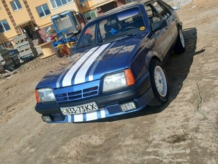 Опель Аскона 1985 у Києві на Automoto.ua Синій Опель Аскона, об'ємом двигуна 1.6 л та пробігом 250 тис. км за 1000 $, фото 1 на Automoto.ua