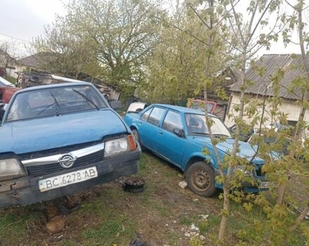 Синий Опель Аскона, объемом двигателя 0 л и пробегом 50 тыс. км за 457 $, фото 1 на Automoto.ua