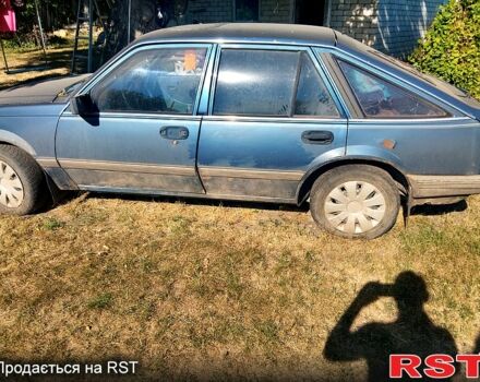Синий Опель Аскона, объемом двигателя 1.6 л и пробегом 0 тыс. км за 490 $, фото 1 на Automoto.ua