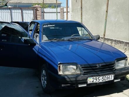 Опель Аскона 1987 у Вознесенске на Automoto.ua Синій Опель Аскона, об'ємом двигуна 1.6 л та пробігом 222 тис. км за 1300 $, фото 1 на Automoto.ua