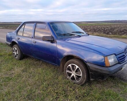 Синій Опель Аскона, об'ємом двигуна 1.6 л та пробігом 178 тис. км за 713 $, фото 1 на Automoto.ua