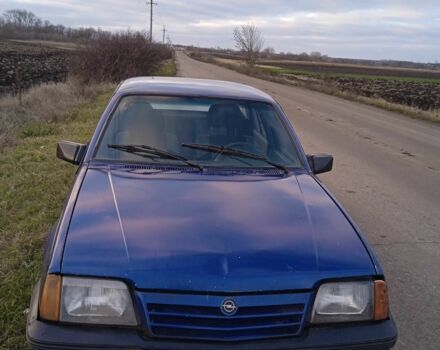 Синій Опель Аскона, об'ємом двигуна 1.6 л та пробігом 178 тис. км за 550 $, фото 1 на Automoto.ua