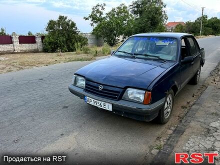 Опель Аскона 1987 у Миколаєві на Automoto.ua Синій Опель Аскона, об'ємом двигуна 1.6 л та пробігом 0 тис. км за 750 $, фото 1 на Automoto.ua