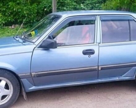 Синий Опель Аскона, объемом двигателя 1.6 л и пробегом 280 тыс. км за 650 $, фото 1 на Automoto.ua