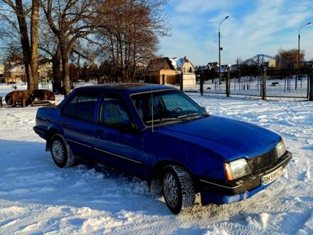 Синий Опель Аскона, объемом двигателя 1.6 л и пробегом 72 тыс. км за 800 $, фото 1 на Automoto.ua