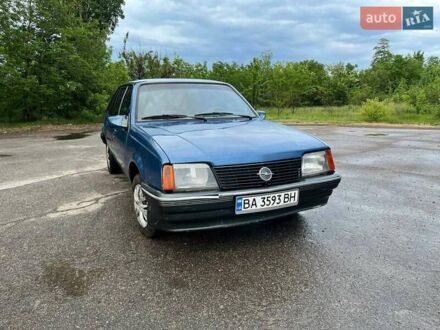 Опель Аскона 1988 в Александрие на Automoto.ua Синий Опель Аскона, объемом двигателя 1.6 л и пробегом 255 тыс. км за 600 $, фото 1 на Automoto.ua