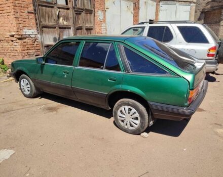 Зеленый Опель Аскона, объемом двигателя 1.3 л и пробегом 300 тыс. км за 600 $, фото 1 на Automoto.ua