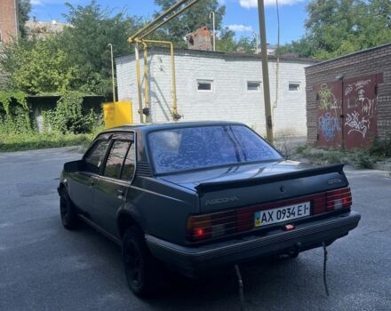 Зелений Опель Аскона, об'ємом двигуна 1.6 л та пробігом 200 тис. км за 599 $, фото 5 на Automoto.ua