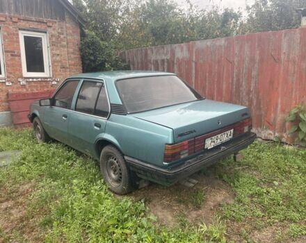 Зеленый Опель Аскона, объемом двигателя 2 л и пробегом 70 тыс. км за 900 $, фото 2 на Automoto.ua