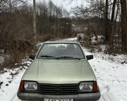 Зелений Опель Аскона, об'ємом двигуна 1.6 л та пробігом 99 тис. км за 1000 $, фото 1 на Automoto.ua