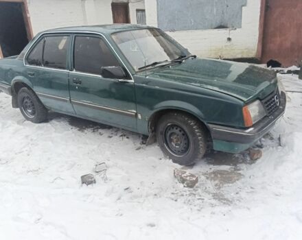 Зеленый Опель Аскона, объемом двигателя 1 л и пробегом 200 тыс. км за 1000 $, фото 1 на Automoto.ua