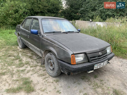 Зелений Опель Аскона, об'ємом двигуна 0 л та пробігом 444 тис. км за 300 $, фото 1 на Automoto.ua