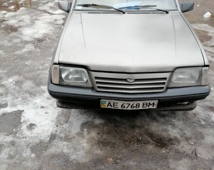 Зелений Опель Аскона, об'ємом двигуна 1 л та пробігом 2 тис. км за 1003 $, фото 1 на Automoto.ua
