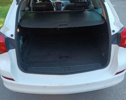 Білий Опель Астра ГТЦ, об'ємом двигуна 1.3 л та пробігом 320 тис. км за 6000 $, фото 6 на Automoto.ua