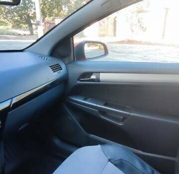 Красный Опель Астра ГТЦ, объемом двигателя 1.6 л и пробегом 203 тыс. км за 5300 $, фото 24 на Automoto.ua