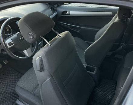 Серый Опель Астра ГТЦ, объемом двигателя 1.6 л и пробегом 203 тыс. км за 3600 $, фото 12 на Automoto.ua