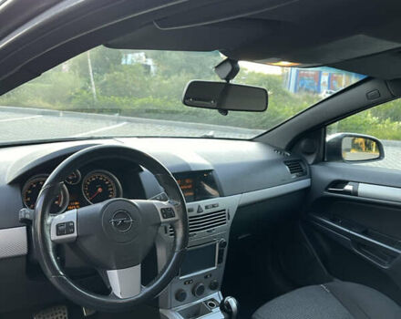 Серый Опель Астра ГТЦ, объемом двигателя 1.6 л и пробегом 203 тыс. км за 3600 $, фото 9 на Automoto.ua