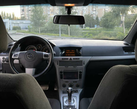 Серый Опель Астра ГТЦ, объемом двигателя 1.6 л и пробегом 203 тыс. км за 3600 $, фото 15 на Automoto.ua