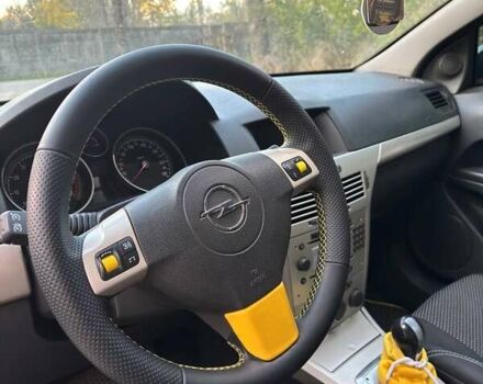 Сірий Опель Астра ГТЦ, об'ємом двигуна 1.6 л та пробігом 270 тис. км за 4390 $, фото 7 на Automoto.ua