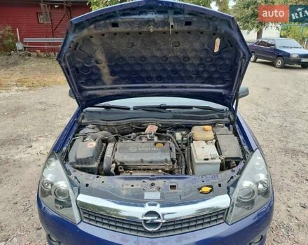 Синий Опель Астра ГТЦ, объемом двигателя 1.6 л и пробегом 233 тыс. км за 6000 $, фото 8 на Automoto.ua