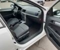 Білий Опель Астра Н, об'ємом двигуна 1.8 л та пробігом 250 тис. км за 6000 $, фото 6 на Automoto.ua