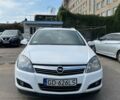 Белый Опель Астра Н, объемом двигателя 17 л и пробегом 178 тыс. км за 3500 $, фото 1 на Automoto.ua