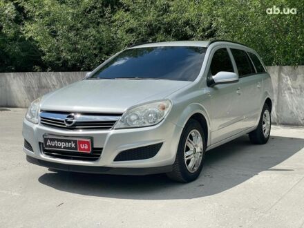 Опель Астра Н 2009 у Києві на Automoto.ua Сірий Опель Астра Н, об'ємом двигуна 1.7 л та пробігом 255 тис. км за 5390 $, фото 1 на Automoto.ua