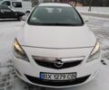 Белый Опель Астра Джей, объемом двигателя 1.7 л и пробегом 170 тыс. км за 8000 $, фото 5 на Automoto.ua