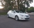 Белый Опель Астра Джей, объемом двигателя 1.7 л и пробегом 249 тыс. км за 8500 $, фото 6 на Automoto.ua